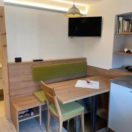 Apartment Neuhaeusl-hof